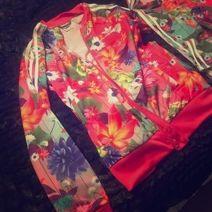 14-15 youth XL fits women who wear a small